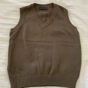 brandy melville green sweater vest